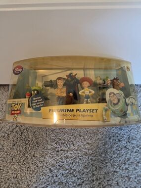 Toy Story 2 Yellow Figurine Playset - Jessie & Friends